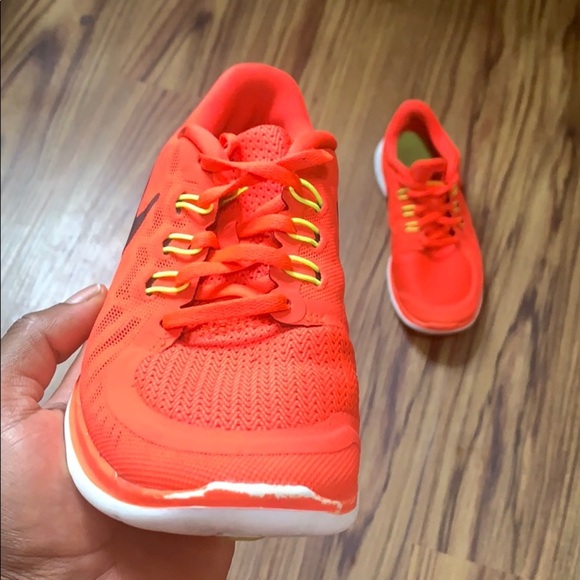 Nike Free 5.0 Women Sneakers - Picture 7 of 9